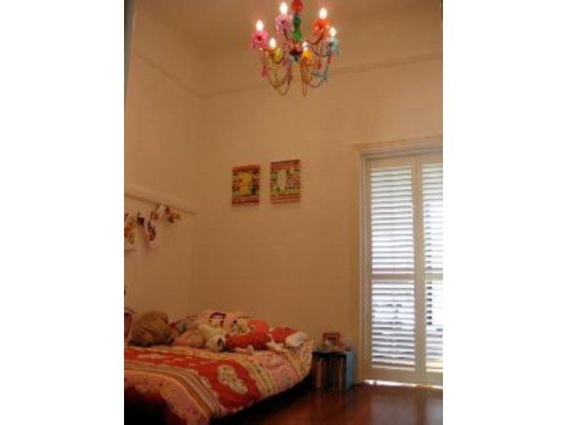 18 Storkey Street, Windsor QLD 4030