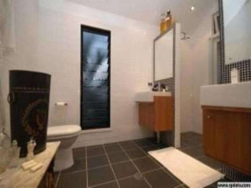 18 Storkey Street, Windsor QLD 4030