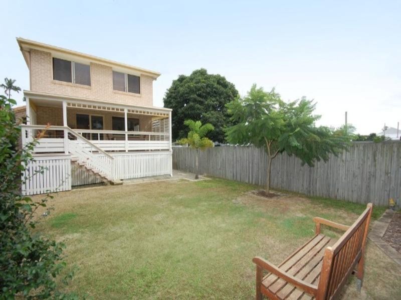 12 Blake Street, Wooloowin QLD 4030