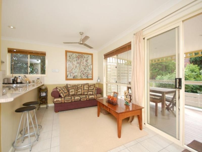 12 Blake Street, Wooloowin QLD 4030