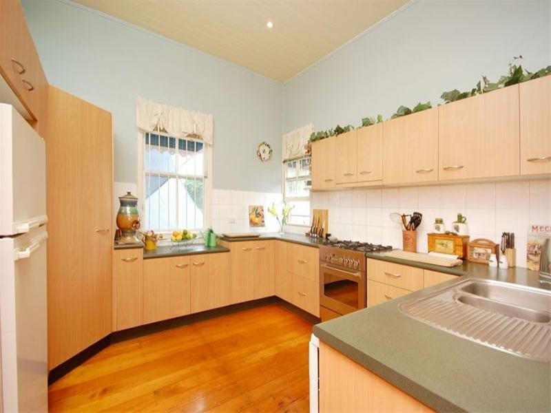 15 Adamson Street, Wooloowin QLD 4030