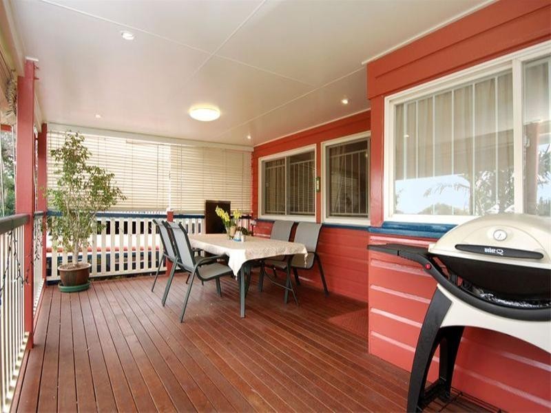 15 Adamson Street, Wooloowin QLD 4030