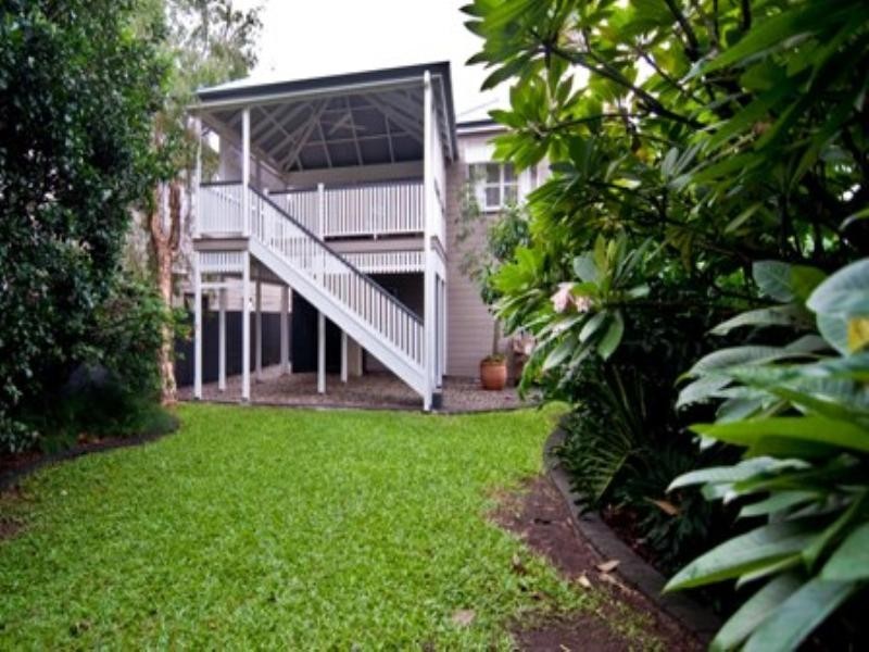 57 Kent Street, Hamilton QLD 4007
