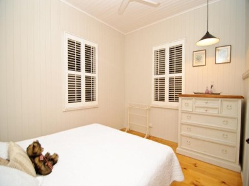 57 Kent Street, Hamilton QLD 4007