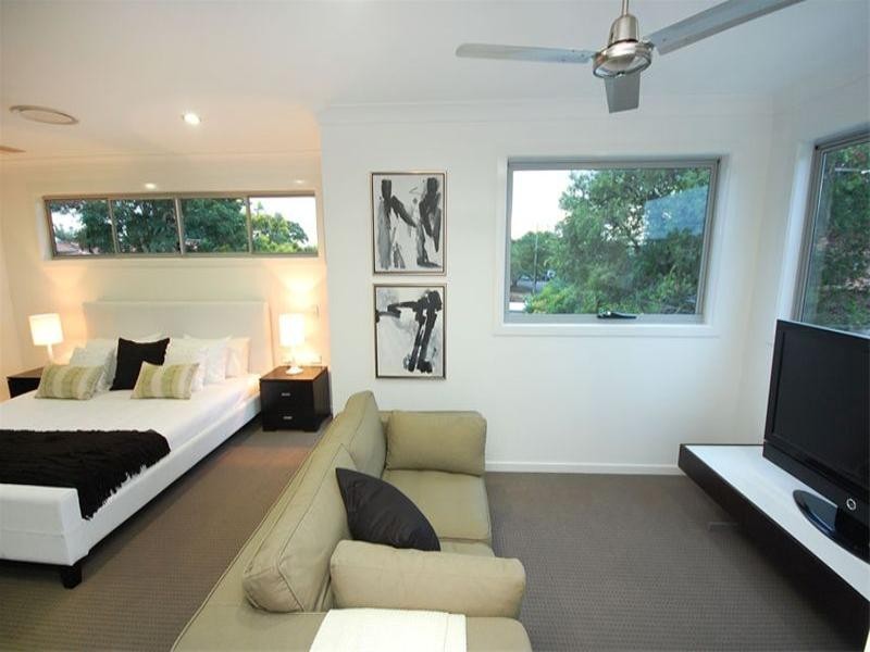 2a Rous Street, Hendra QLD 4011