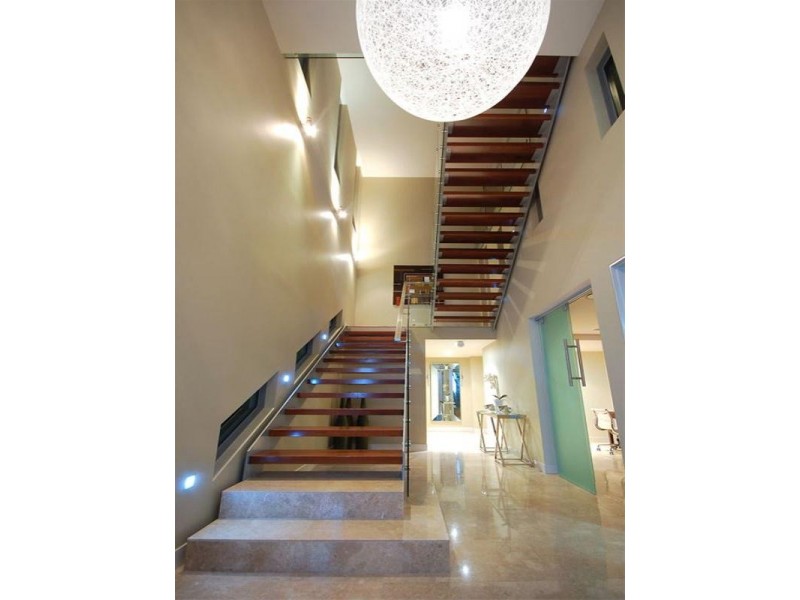 69 Queens Road, Hamilton QLD 4007