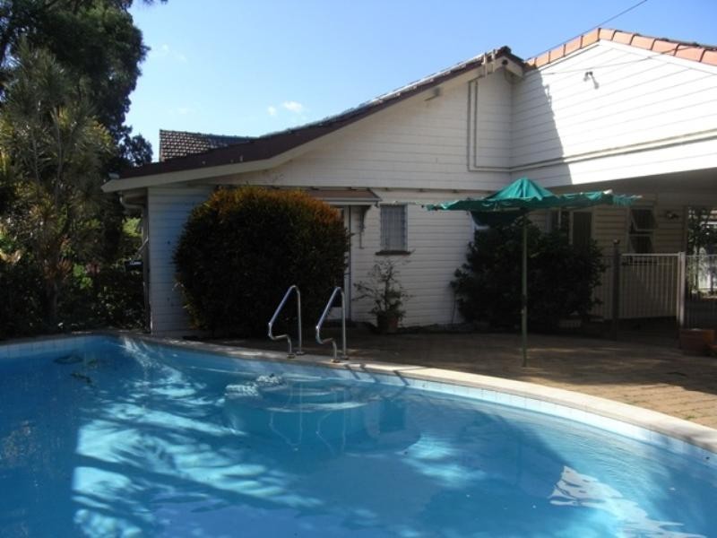 6 Rupert Terrace, Ascot QLD 4007