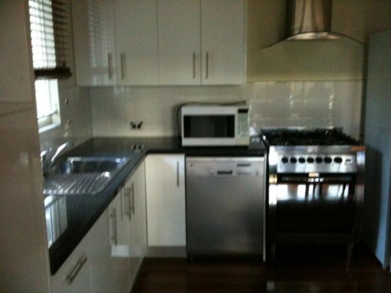 28 Woodville Street, Hendra QLD 4011