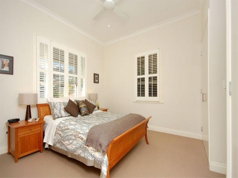 7 Joynt Street, Hamilton QLD 4007