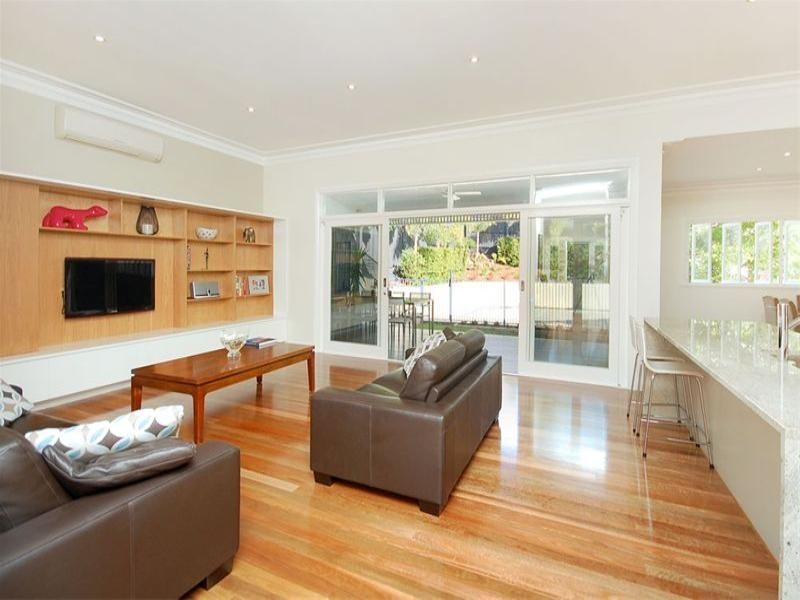 7 Joynt Street, Hamilton QLD 4007