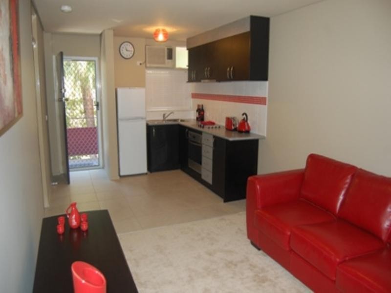 13/256 Kingsfordsmith Drive, Hamilton QLD 4007