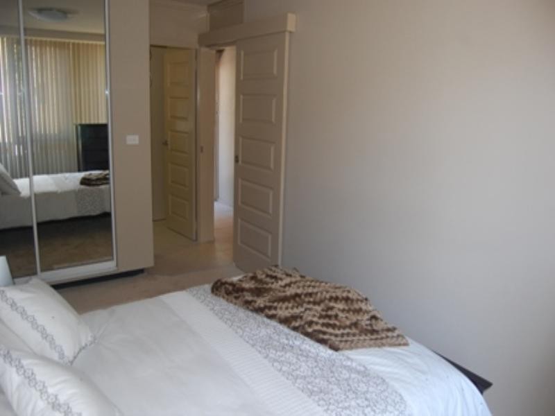 13/256 Kingsfordsmith Drive, Hamilton QLD 4007