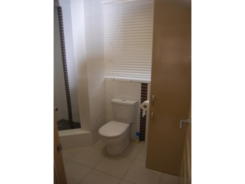 13/256 Kingsfordsmith Drive, Hamilton QLD 4007