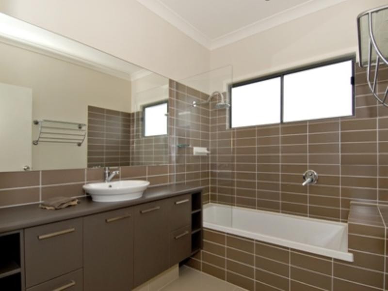 20 Lilley Street, Hendra QLD 4011