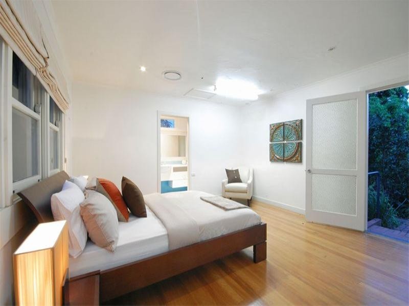 11 Inverness Street, Ascot QLD 4007