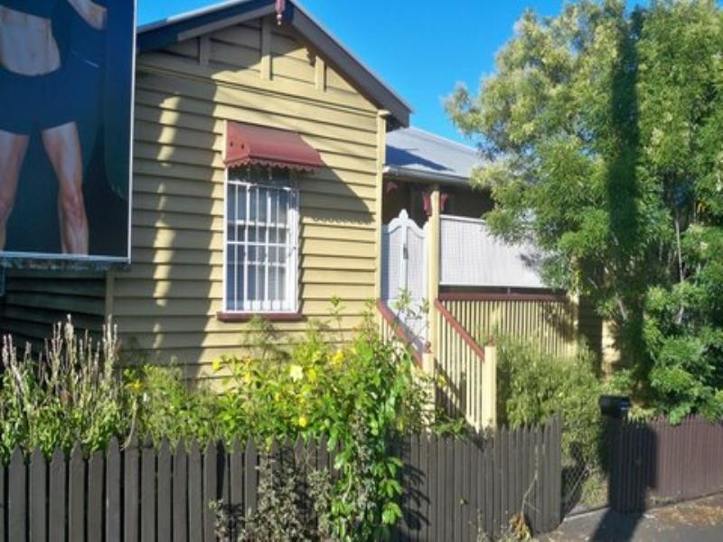 393 Sandgate Road, Albion QLD 4010