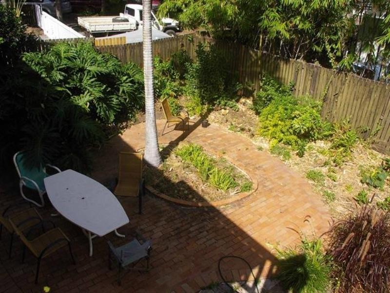 5 Crescent Road, Hamilton QLD 4007