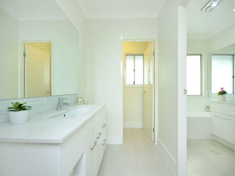 13 Moynihan Street, Ascot QLD 4007