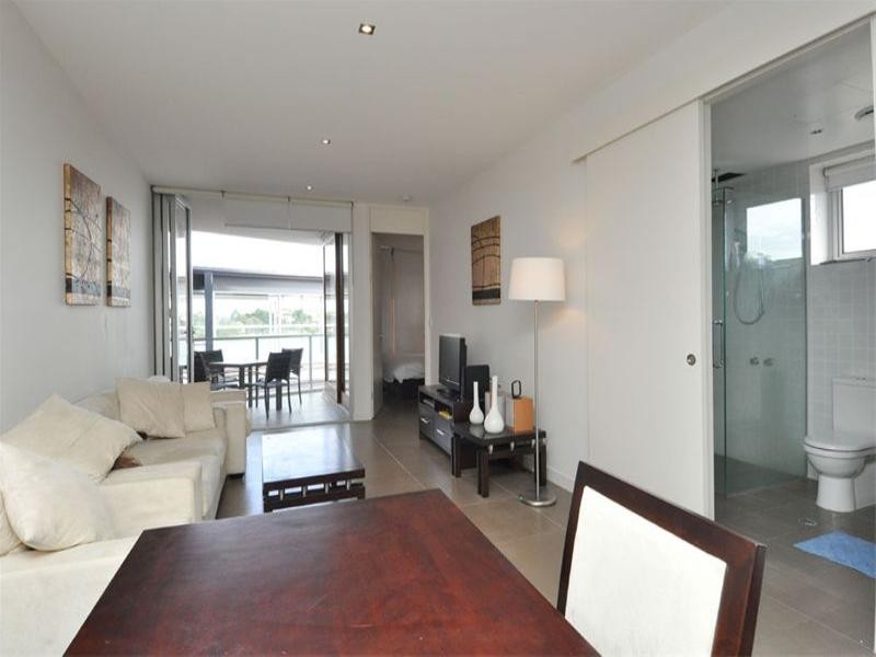 301/35 Harbour Road, Hamilton QLD 4007