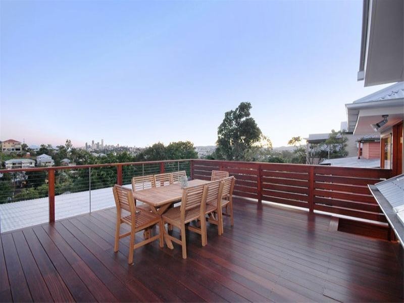 1 Dalton Lane, Hamilton QLD 4007