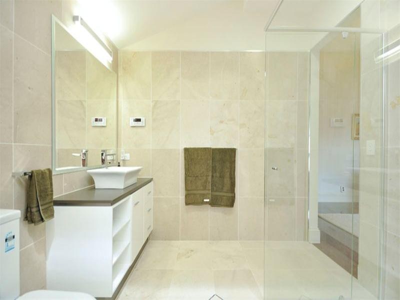 125 Windermere Road, Hamilton QLD 4007