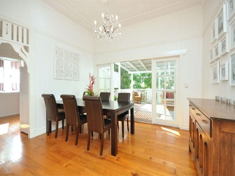 16 Gordon Street, Hendra QLD 4011