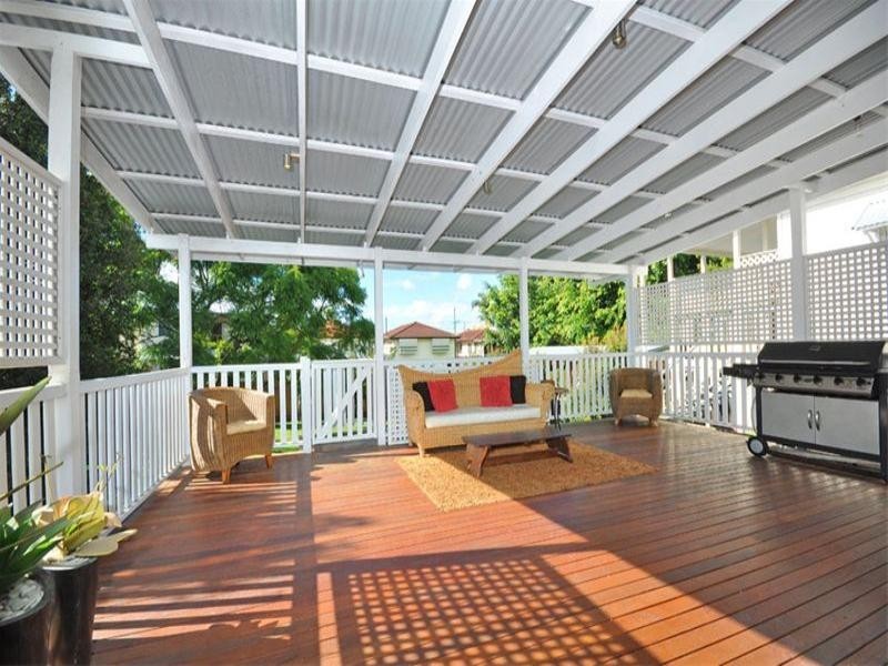 16 Gordon Street, Hendra QLD 4011