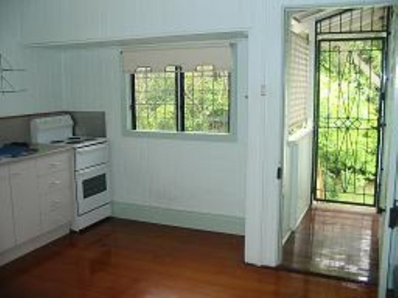 21 Allen Street, Hamilton QLD 4007