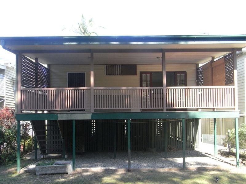 90 Barlow Street, Clayfield QLD 4011