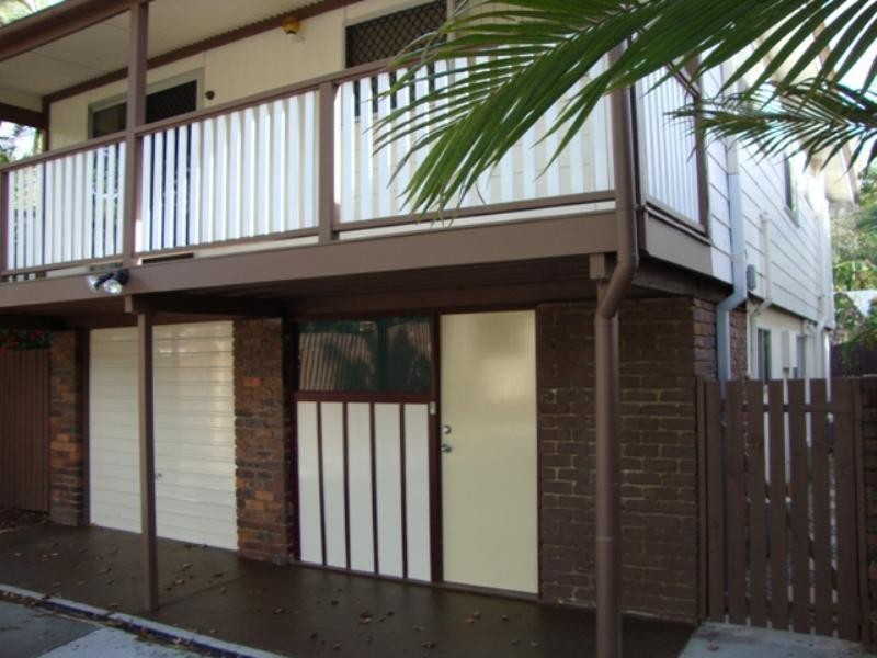 2 Dyne Street, Red Hill QLD 4059