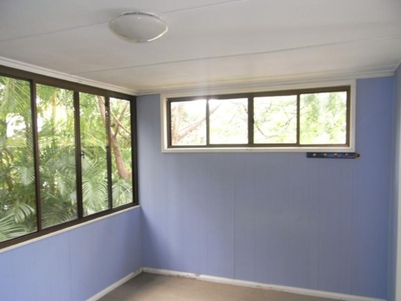 18 McIntyre Street, Hendra QLD 4011