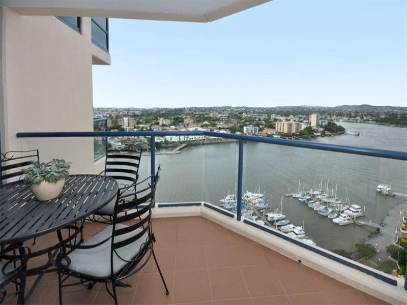 103/2 Goodwin Street, Kangaroo Point QLD 4169