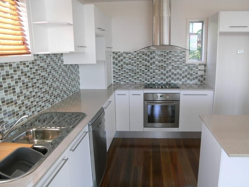 18 Campbell Street, Albion QLD 4010