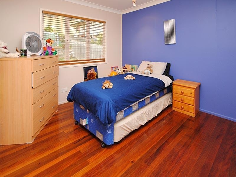 19 Alkoomi Avenue, Ferny Hills QLD 4055