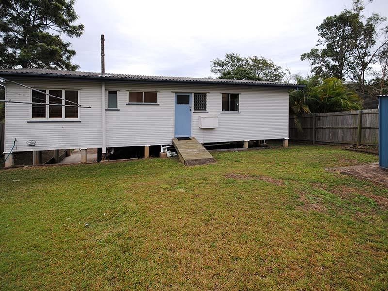 19 Alkoomi Avenue, Ferny Hills QLD 4055