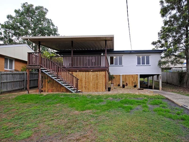 19 Alkoomi Avenue, Ferny Hills QLD 4055