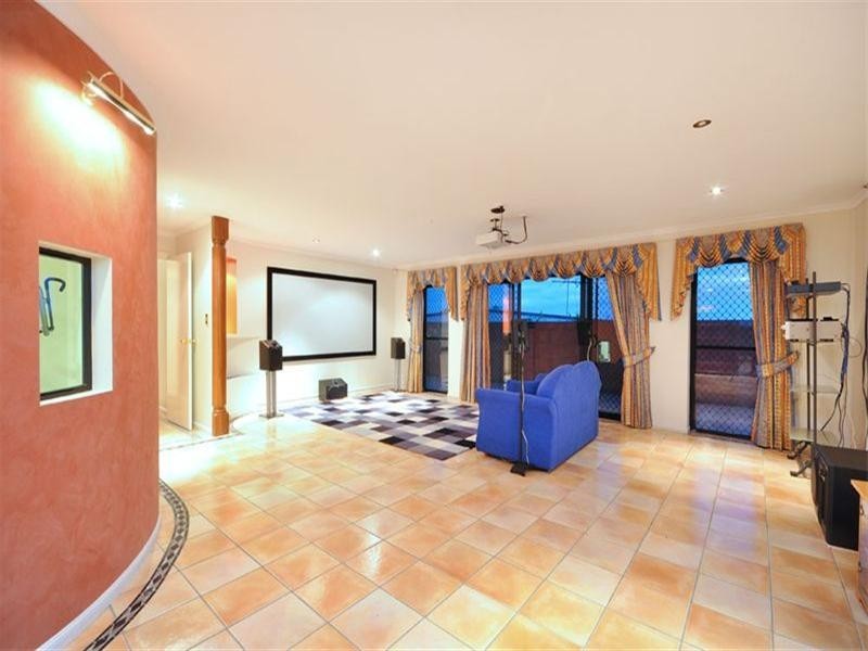 6 Comus Crescent, Ascot QLD 4007