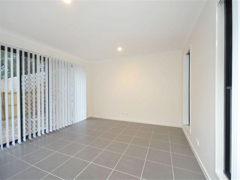 12 Adam Court, Kallangur QLD 4503