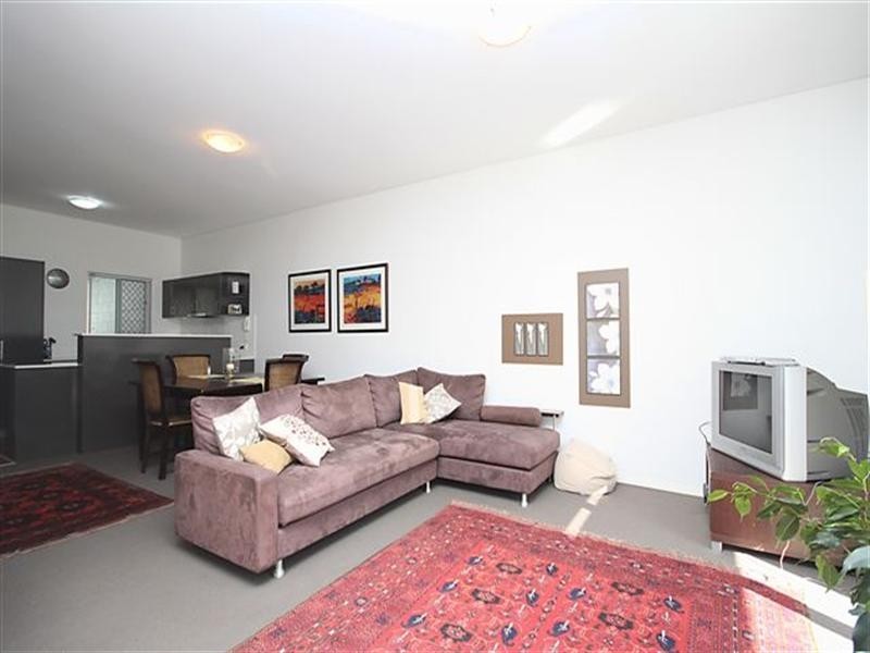 2/46 Buxton Street, Ascot QLD 4007