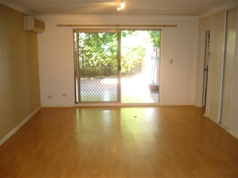 2/89 Nudgee Road, Hamilton QLD 4007