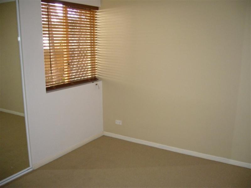 2/89 Nudgee Road, Hamilton QLD 4007