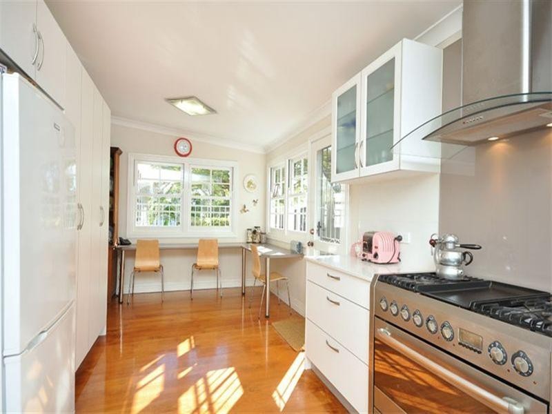 60 Morris Street, Wooloowin QLD 4030