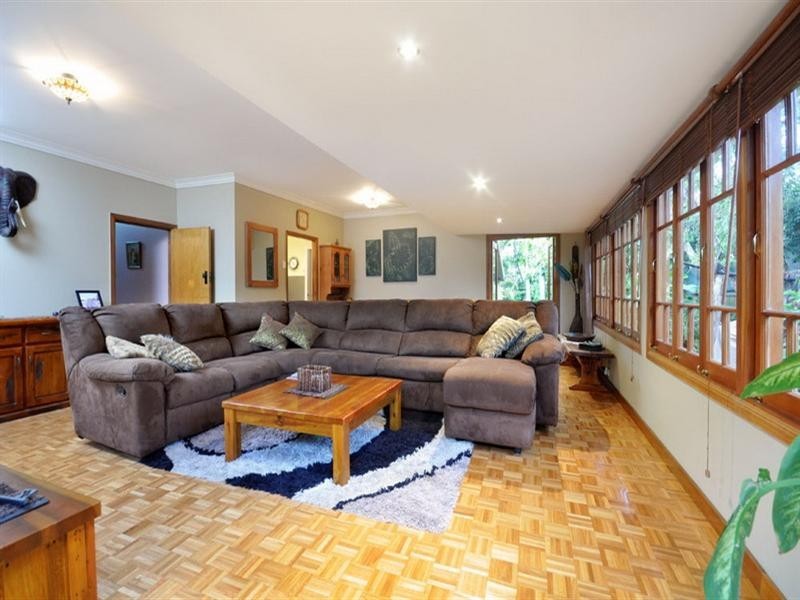 33 Parker Avenue, Northgate QLD 4013