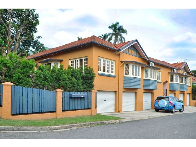 2/23 York Street, Hamilton QLD 4007