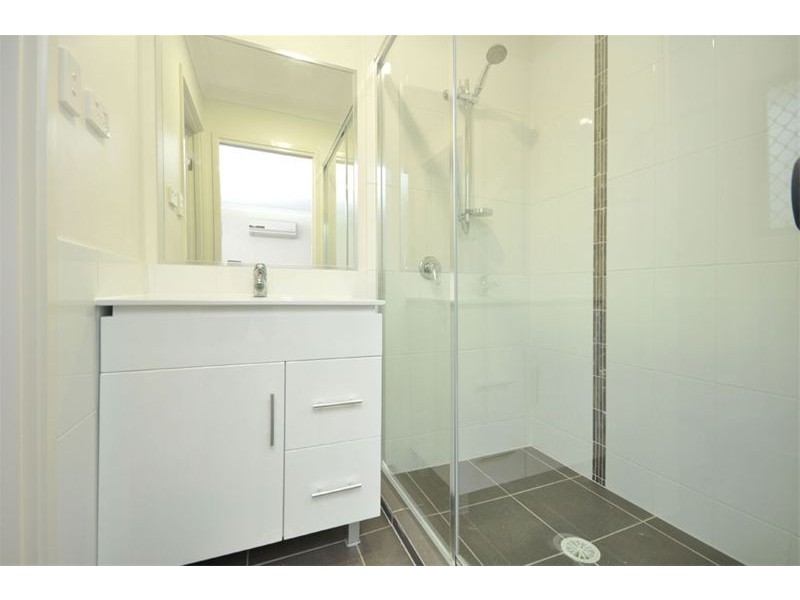 12 Adam Court, Kallangur QLD 4503