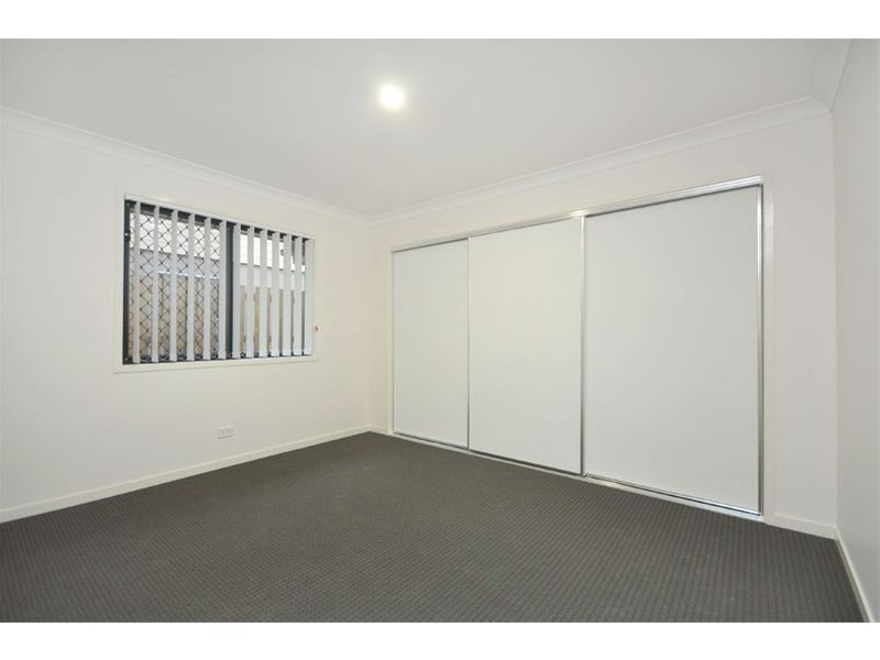 12 Adam Court, Kallangur QLD 4503