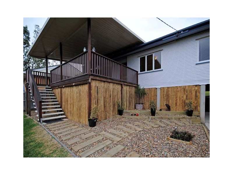 19 Alkoomi Avenue, Ferny Hills QLD 4055