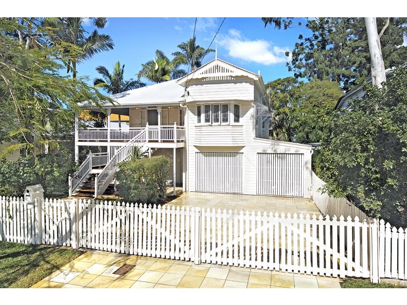 8 Nelson Street, Wooloowin QLD 4030