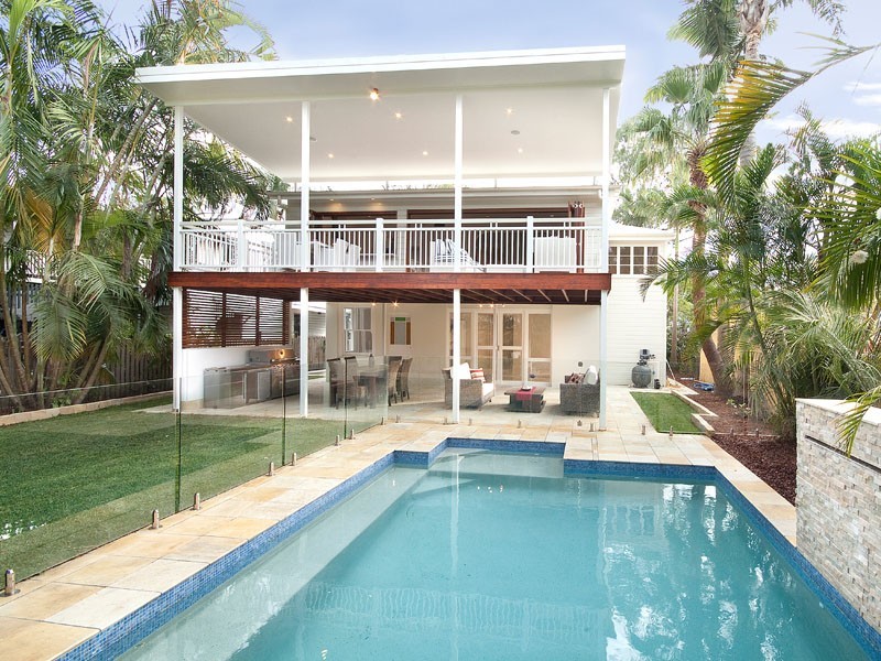 8 Nelson Street, Wooloowin QLD 4030