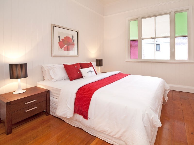 8 Nelson Street, Wooloowin QLD 4030